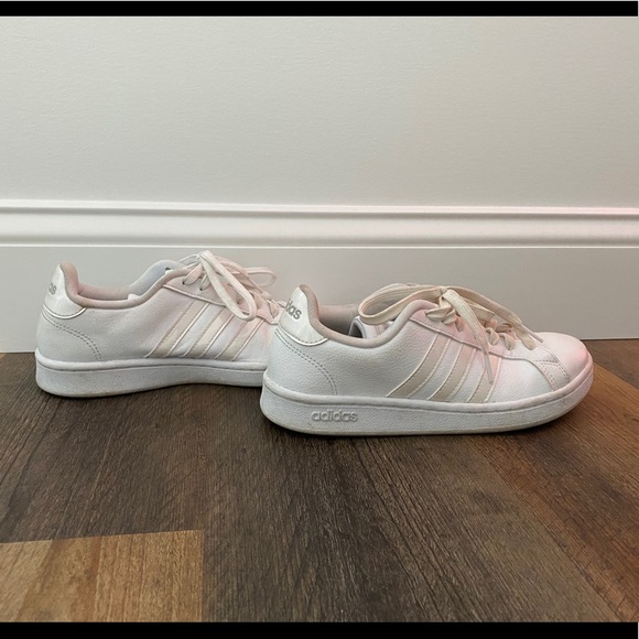 addidas shoes!! - Picture 1 of 2